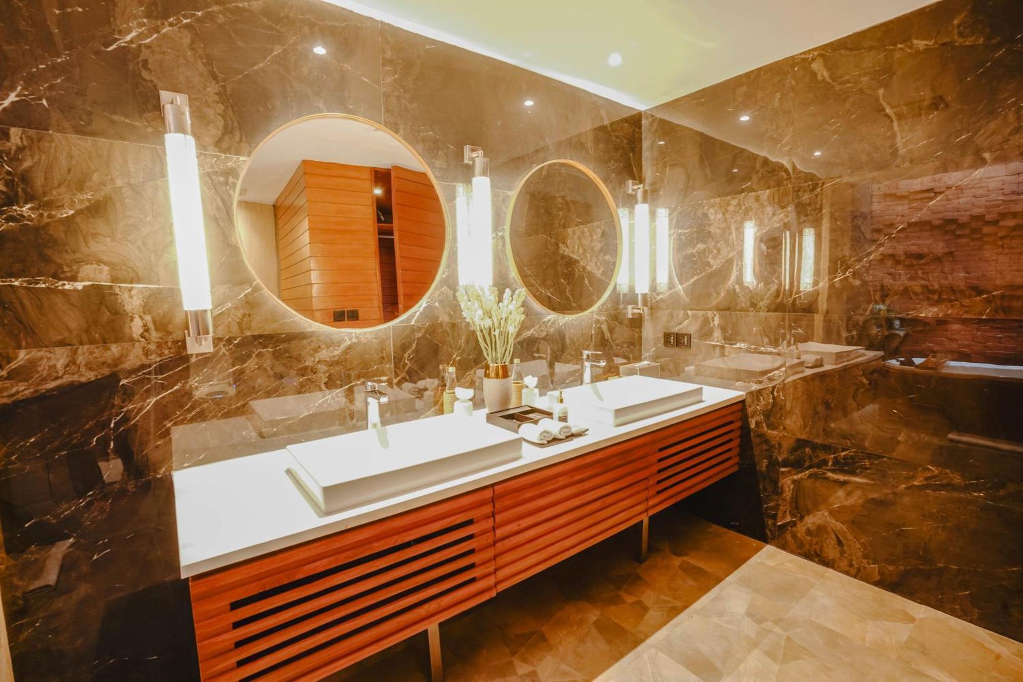 Maca Villas & Spa Bali Seminyak Buitenkant foto